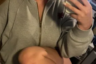 see me this weekend rates 😘😘 💞ready for a good time 🍒facetime/google meet verification💕💕hmu ‼not with any law 🍒🍒🍒 - Image 4