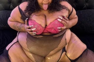 head master has arrived catch me while u can 💦💦👅 ask about my tap out special💦💦 I have a friend in box for picture❤ outcalls available - Image 1